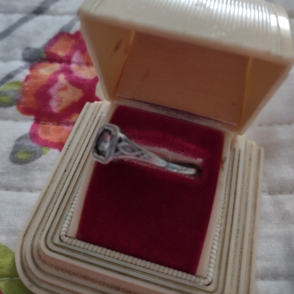 Antique ring - Picture 2 of 12